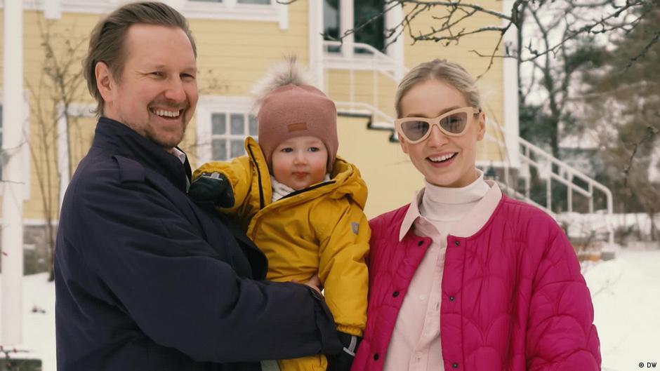 Relaxed parenting: Finlands recipe for success? – DW – 11