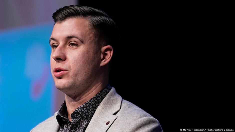 Нова молодіжна організація АдН: кузня правоекстремістів? – DW – 01.12.2025