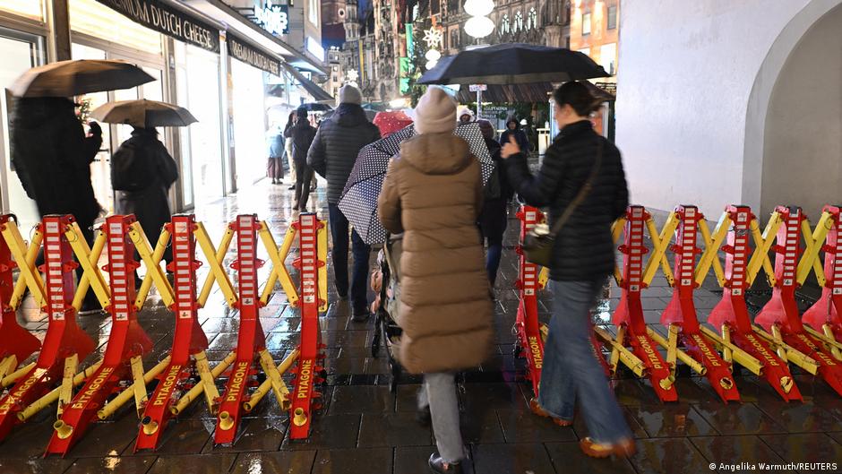 Security worries mar festive season in Germany – DW – 11