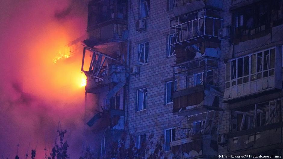 Російські дрони атакували Київщину – DW – 30.11.2025