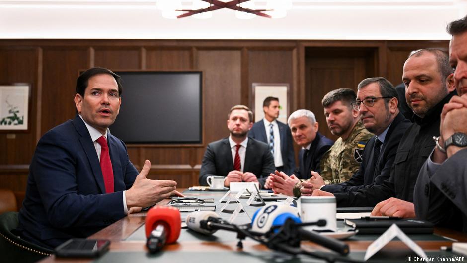 Ukraine updates: Kyiv delegation meets with Trump officials