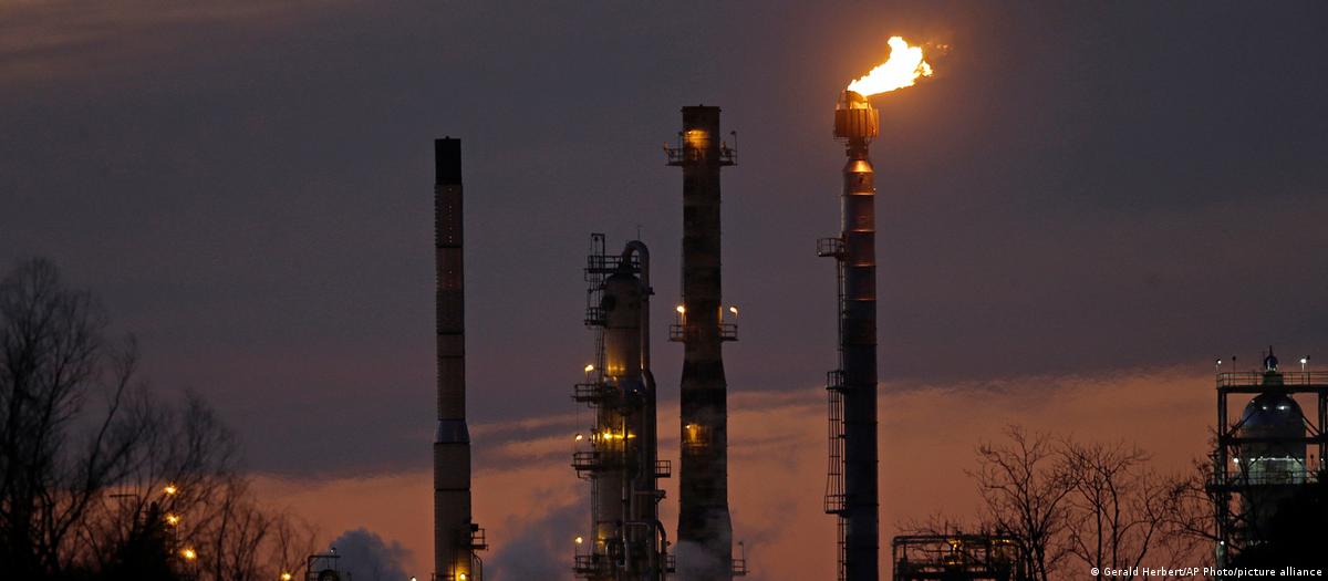 Instalações de extração de petróleo e gás sob debate na União Europeia.