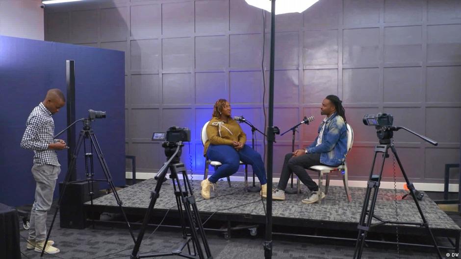 Podcast Hali Hewa brings environment issues to new audiences – DW – 12