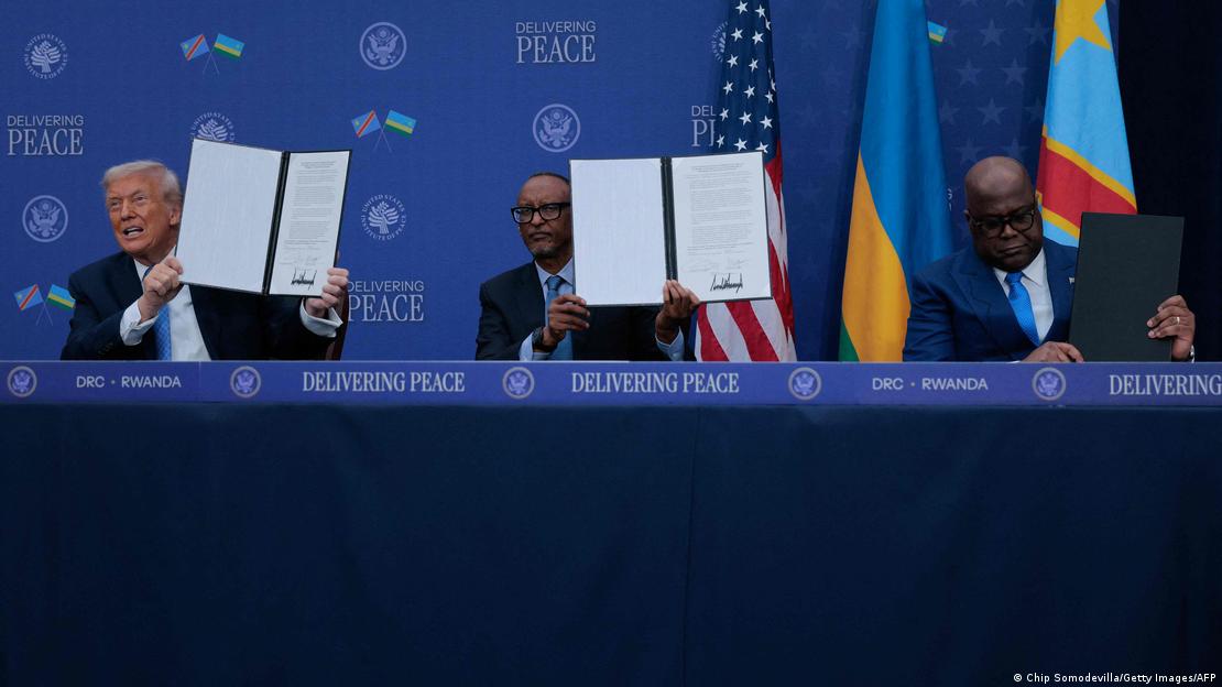 USA Washington D.C. 2025 | Donald Trump et les présidents Paul Kagame et Felix Tshisekedi lors de la signature de l'accord de Washington. 