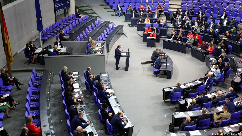 Germany news: Verbal attacks on MPs nearly triple