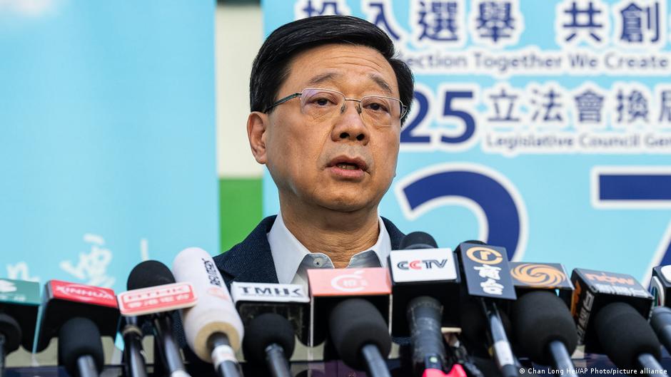 Hong Kong desarrolla sus elecciones legislativas – DW – 07/12/2025 Hong Kong desarrolla sus elecciones legislativas – DW – 07/12/2025