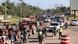 Evacuación de civiles camboyanos tras enfrentamientos entre los ejércitos de Camboya y Tailandia Evacuación de civiles camboyanos tras enfrentamientos entre los ejércitos de Camboya y Tailandia