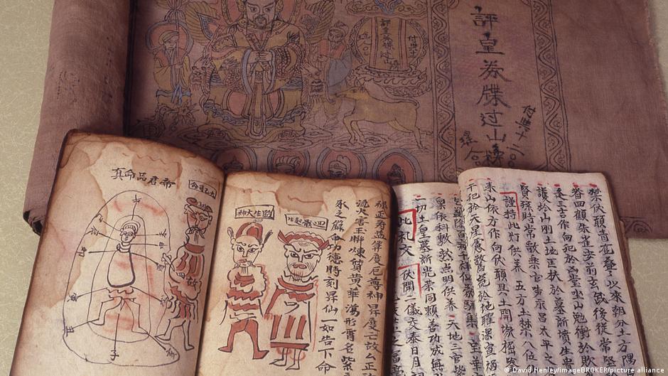 Not just hocus pocus: when words were used to treat the sick  DW  12/19/2025