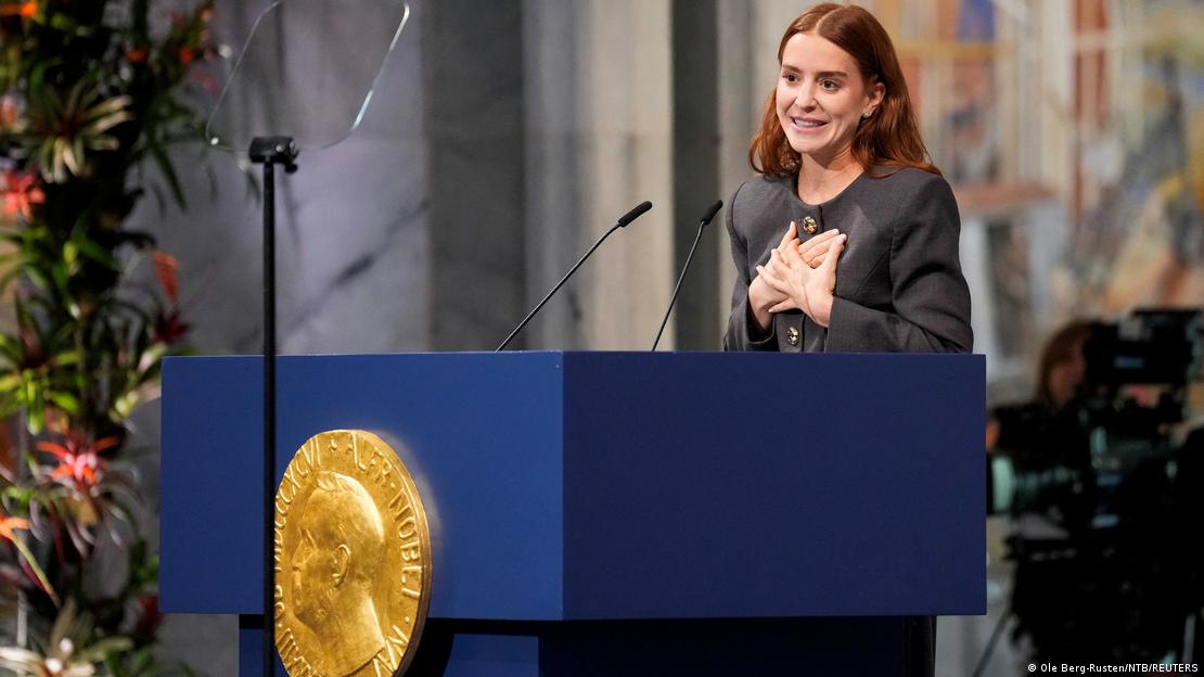 Ana Corina Sosa, hija de María Corina Machado, durante la ceremonia de entrega del Nobel de la Paz para su madre. Ana Corina Sosa, hija de María Corina Machado, durante la ceremonia de entrega del Nobel de la Paz para su madre.