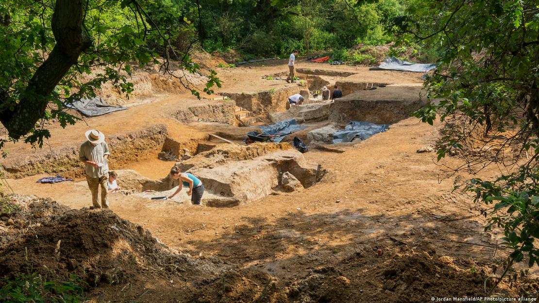 Yacimiento arqueológico en Barnham, Suffolk, Inglaterra.