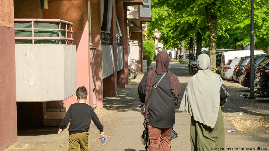 Większość Niemców za zmniejszeniem napływu migrantów