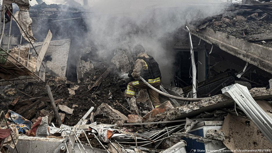 У Грабовському росіяни полонили цивільних і 13 вояків СО – DW – 22.12.2025