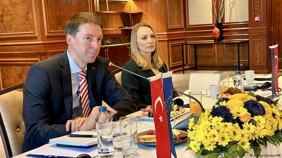 AB Türkiye Maslahatgüzarı Vilčinskas, 2025'in AB-Türkiye ilişkileri için "iyi bir yıl" olduğunu söyledi

Vilčinskas, Schengen vizesi ve SAFE mekanizması konusunda açıklamalar yaptı