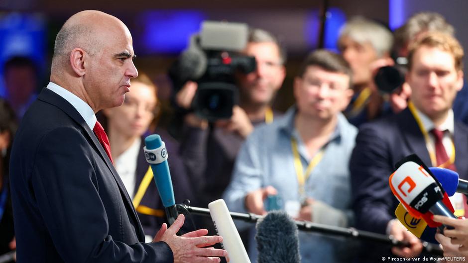 У Гаазі створили Комісію для роботи над репараціями Україні – DW – 16.12.2025