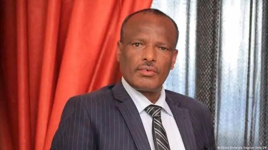 ከኦፌኮ አመራር አባልነት ወደ አዲስ የፖለቲካ ፓርቲ መስመር - ደስታ ዲንቃ ከኦፌኮ አመራር አባልነት ወደ አዲስ የፖለቲካ ፓርቲ መስመር - ደስታ ዲንቃ