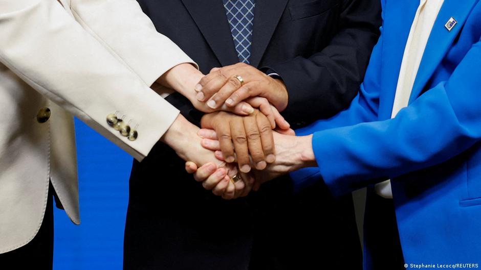 Відгуки на саміт ЄС: Відсутність рішення була б катастрофою – DW – 19.12.2025