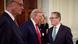 US-Präsident Donald Trump (M.) mit dem britischen Premier Keir Starmer (r.), im Vordergrund Bundeskanzler Friedrich Merz US-Präsident Donald Trump (M.) mit dem britischen Premier Keir Starmer (r.), im Vordergrund Bundeskanzler Friedrich Merz