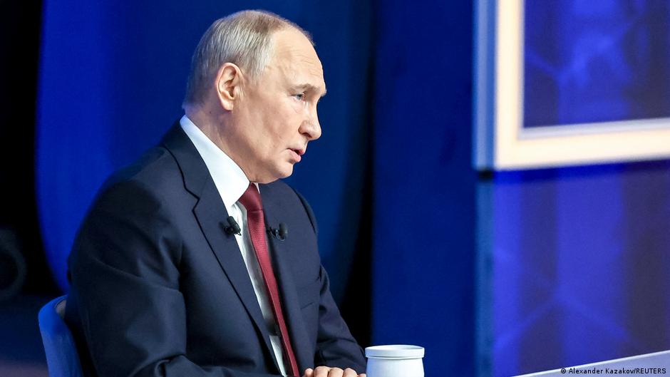 Путін заявив, що не винний у вбивствах, бо "не починав війну"