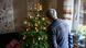 Deutschland 2024 | Älterer Mann feiert Weihnachten alleine Deutschland 2024 | Älterer Mann feiert Weihnachten alleine