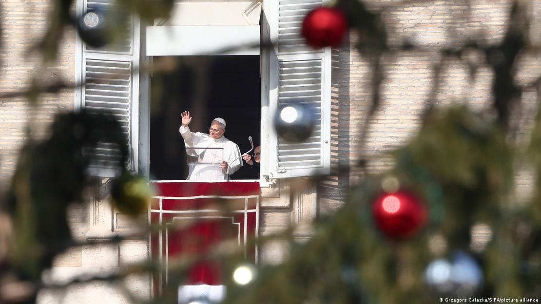 Në ditën e parë të Krishtlindjes Papa jep bekimin solemn "Urbi et Orbi"