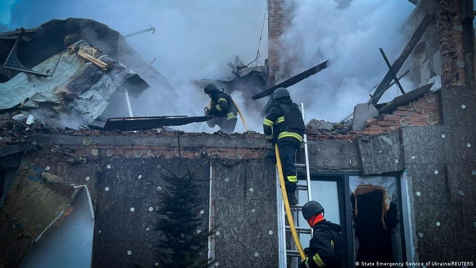 Ukraine updates: Deadly Russian air attacks force power cuts