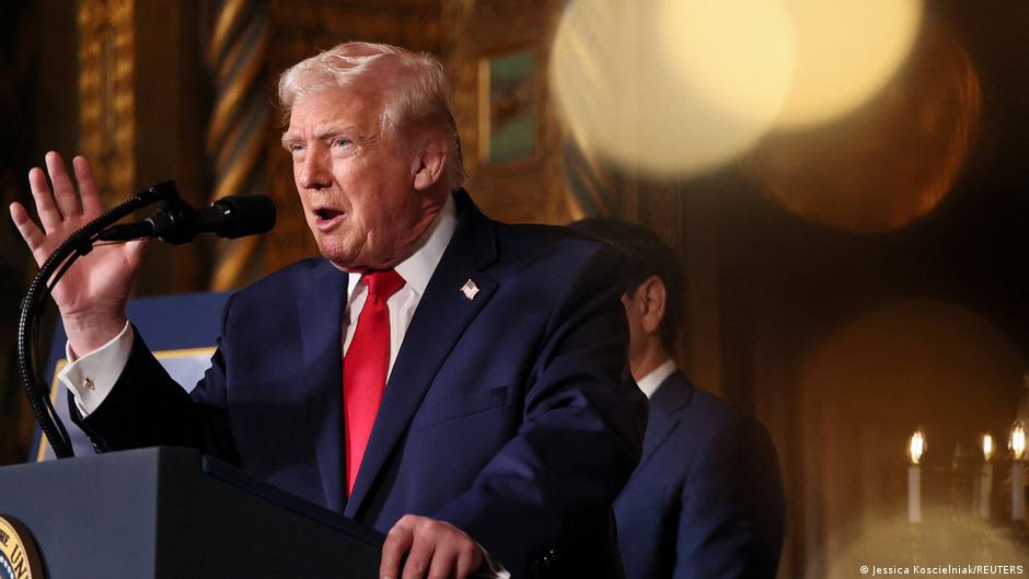 US strikes 'terrorist targets' in Nigeria  DW  12/26/2025