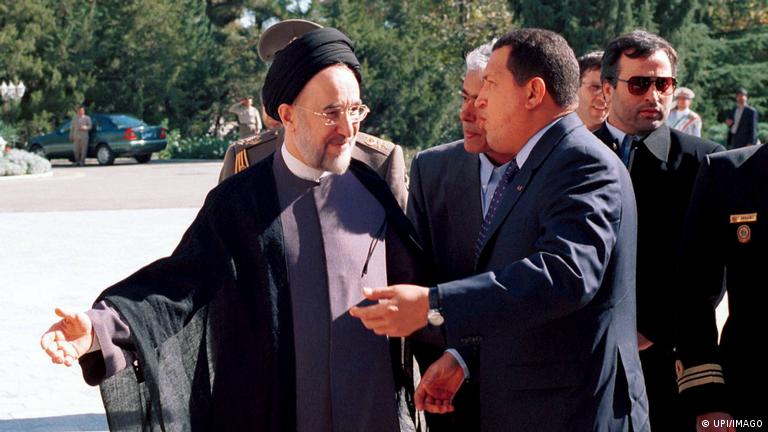 دیدار خاتمی و چاوز در سال ۲۰۰۱