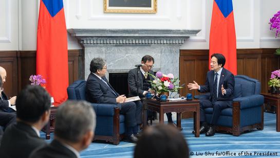 China-Taiwan crisis – DW