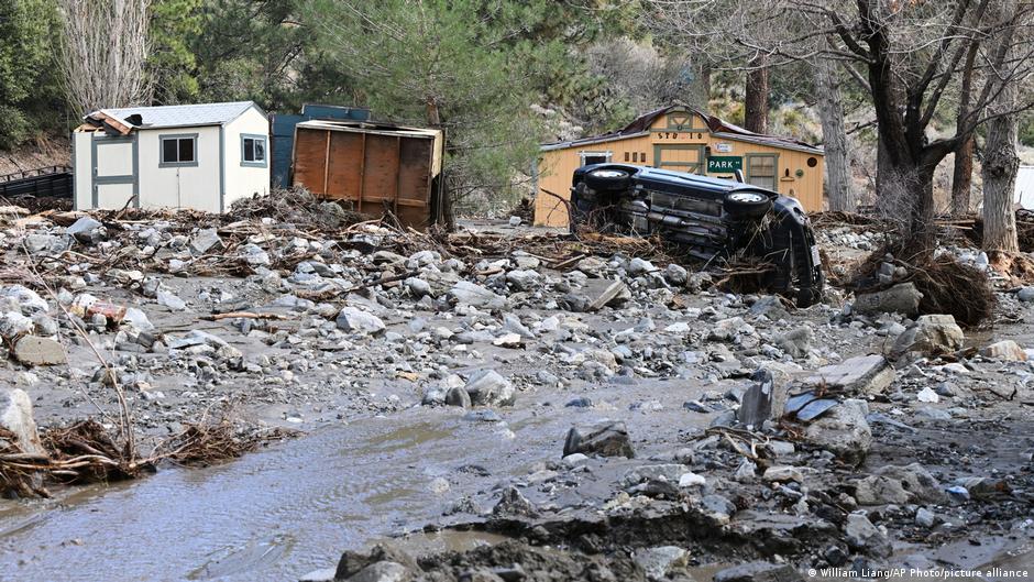 Storms hit California over Christmas – DW – 12
