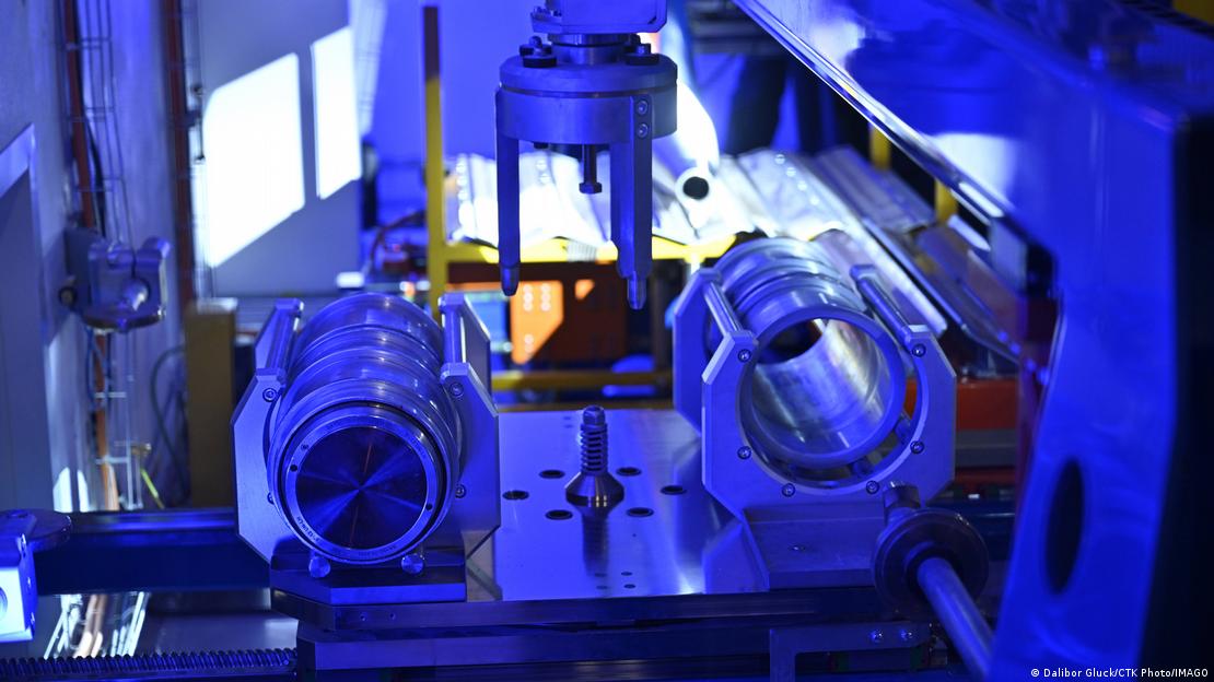 Automatizirani pogon proizvodnje topničkog streljiva češkog pogona u Dubnica nad V&aacute;hom