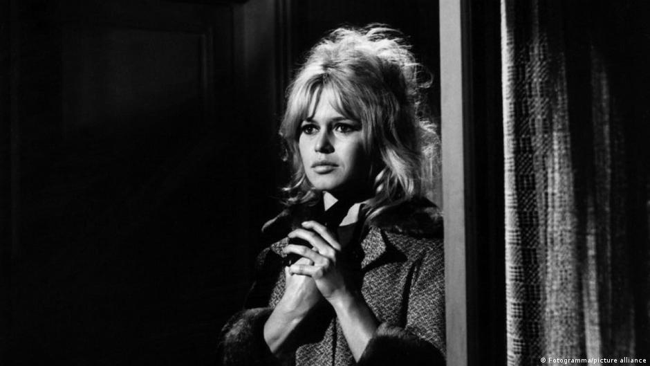 French actress and activist Brigitte Bardot dies aged 91  DW  12/28/2025