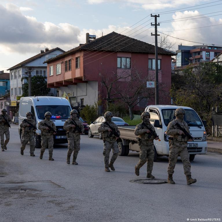 تركيا: حملة اعتقالات بالمئات في صفوف "داعش" عقب اشتباك دام