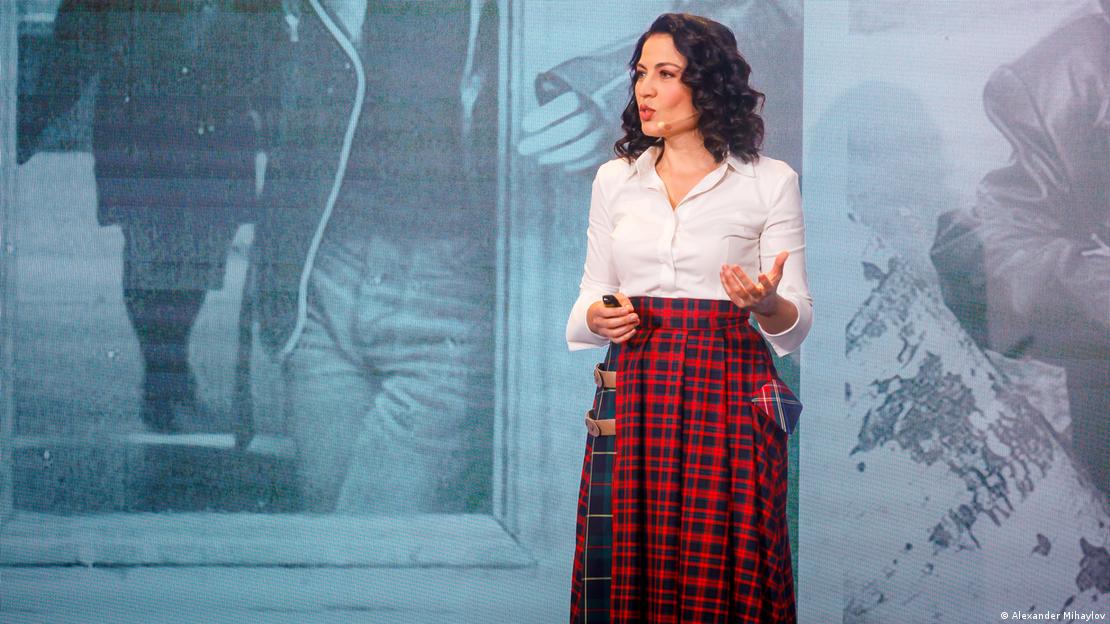 Десислава Стоянова Десислава Стоянова