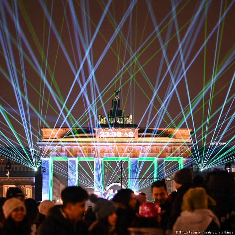 العالم يودع 2025: عام توقف حرب غزة واستمرار نزف أوكرانيا