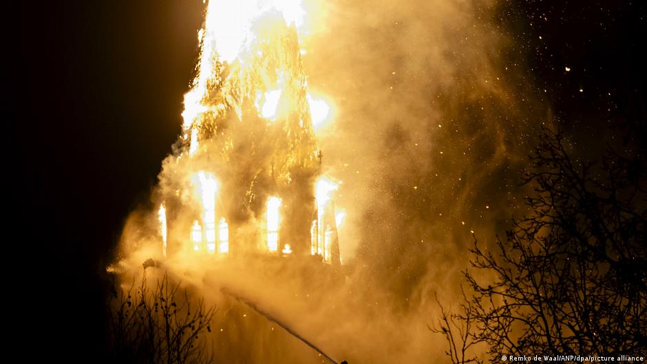 Amsterdam church destroyed by New Year's Eve blaze