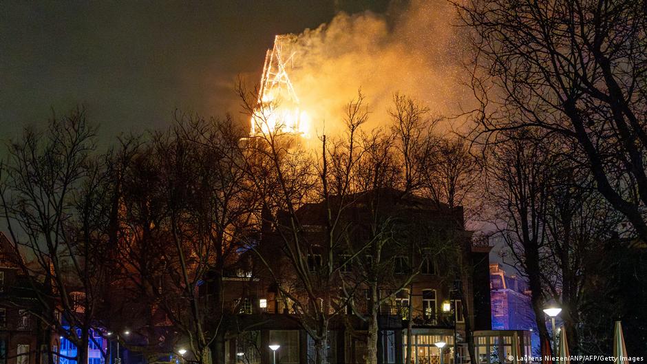 Остання ніч феєрверків в Нідерландах: сутички і пожежі – DW – 01.01.2026