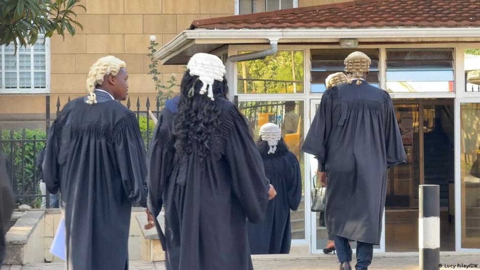 Kenya's aspiring lawyers grapple with harassment, abuse – DW – 01