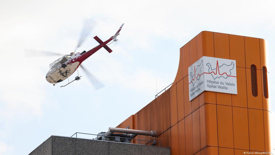 Швајцарија Сион 2026 | Спасувачки хеликоптер по пожар и експлозија во бар во Кран-Монтана