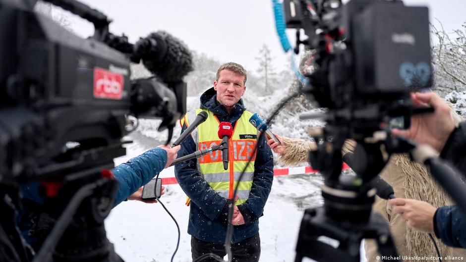 German police suspect arson behind Berlin power outage – DW – 01