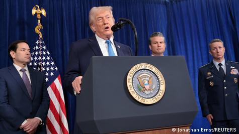 Donald Trump em coletiva de imprensa ao lado de autoridades de seu governo após a apreensão de Maduro Donald Trump em coletiva de imprensa ao lado de autoridades de seu governo após a apreensão de Maduro