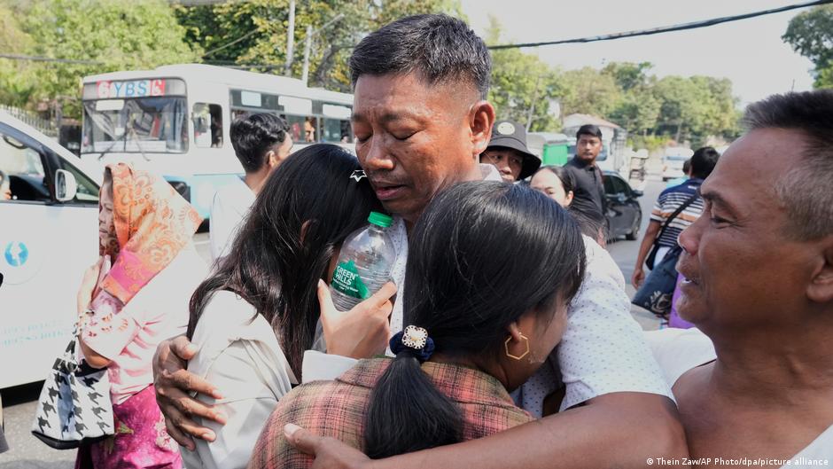 Gnadenakt-Myanmars-Junta-l-sst-Gefangene-frei