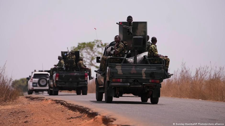 At least 30 people dead in Nigeria ‘bandit’ attack – DW – 01/04/2026 At least 30 people dead in Nigeria ‘bandit’ attack – DW – 01/04/2026