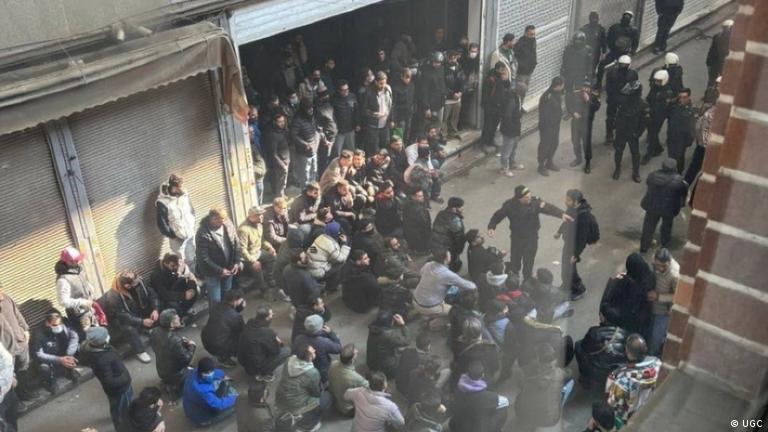 اعتراض و تحصن بازاریان تهران