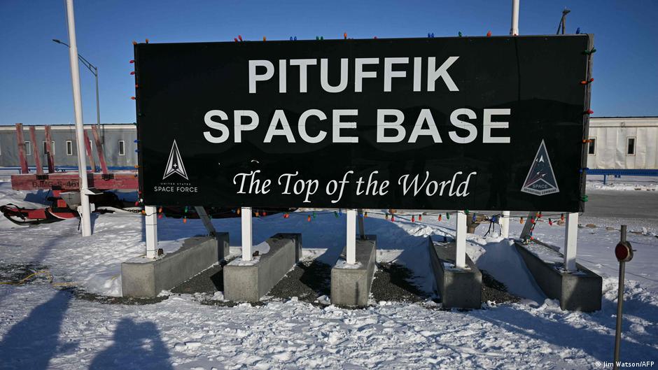 США перекидають військові літаки у Гренландію