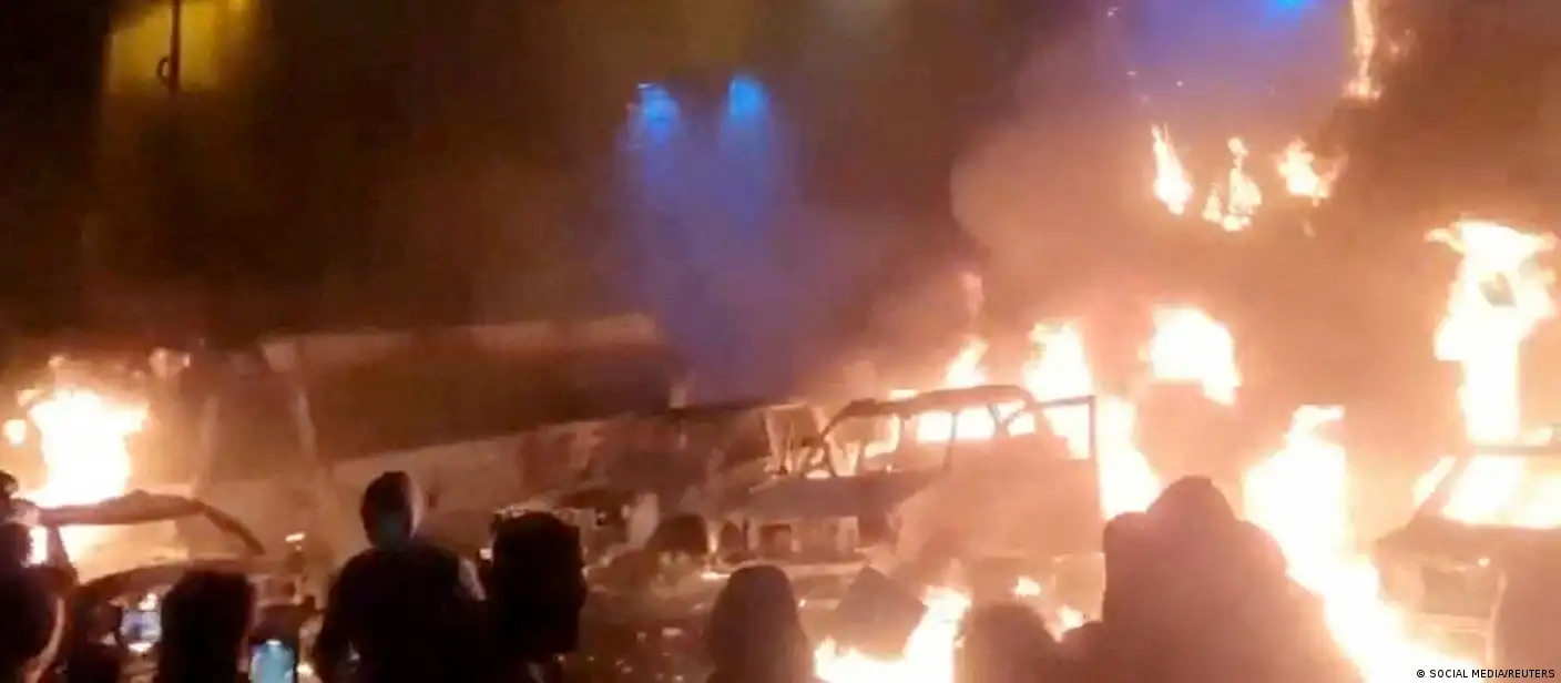 伊朗抗议：死亡人数持续上升美以公开声援