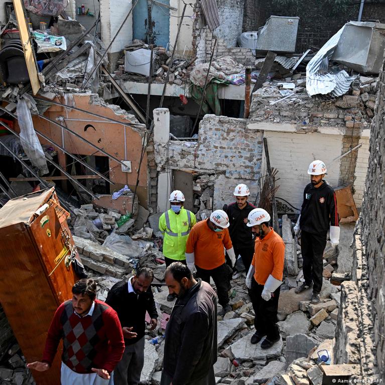 Image for Pakistan: Newlyweds among killed in Islamabad explosion