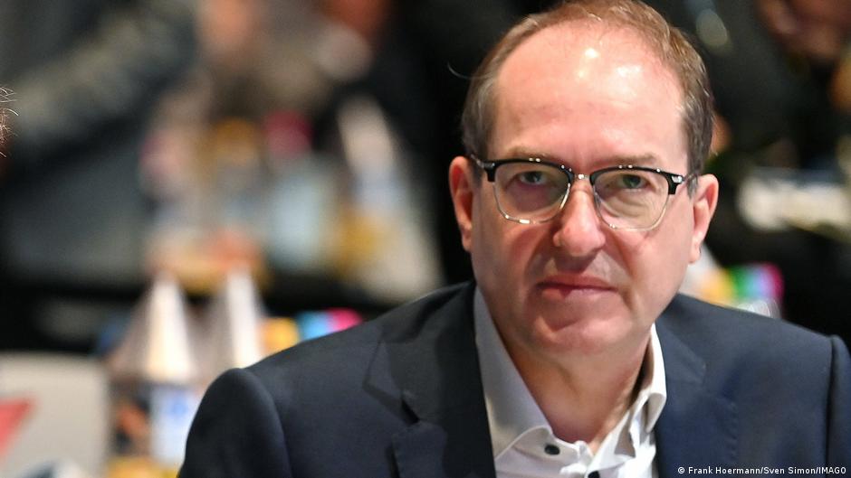 Nach-Stromnetz-Anschlag-Dobrindt-will-zur-ckschlagen-