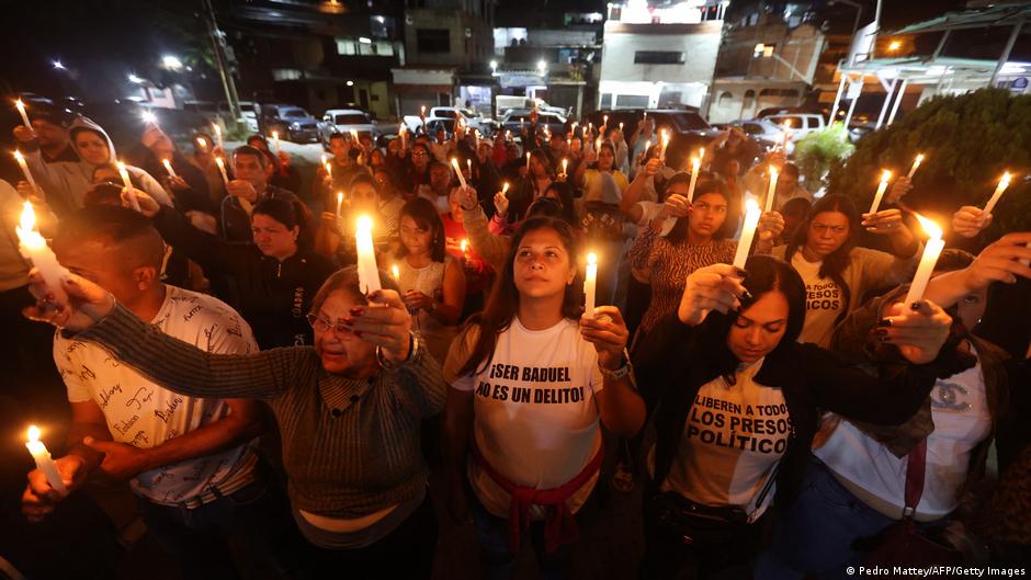 entre la cárcel y el olvido