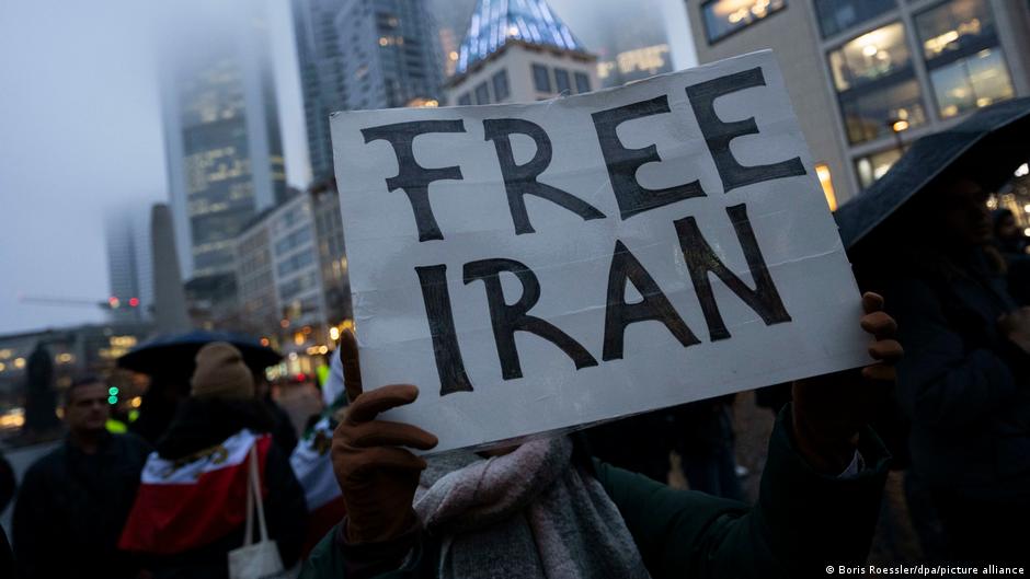 Iran at geopolitical crossroads as protests pressure regime