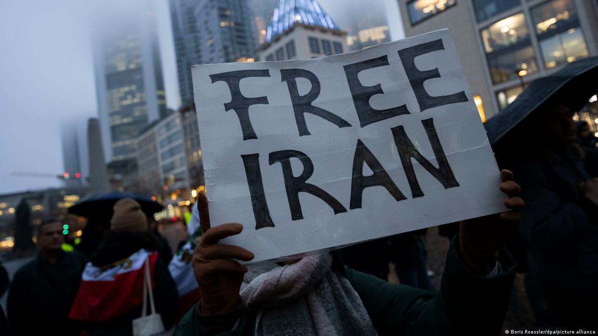 Iran at geopolitical crossroads as protests pressure regime